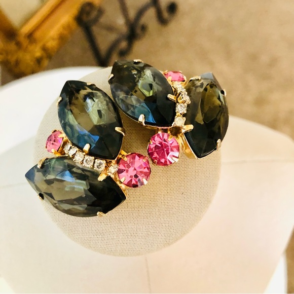 Rare Vintage Demi Parure Rhinestone Brooch Set - Picture 13 of 17